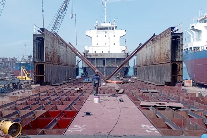 Ship Lengthening